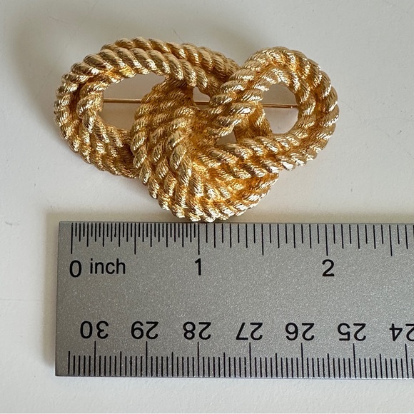 Christian Dior Pin Brooch Rope Knot Nautical Brushed Gold - Picture 8 of 8